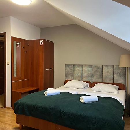 Hotel Kamienica Przy Bramie Opatow  Exterior foto