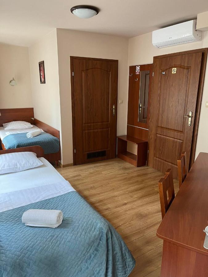 Hotel Kamienica Przy Bramie Opatow  Exterior foto