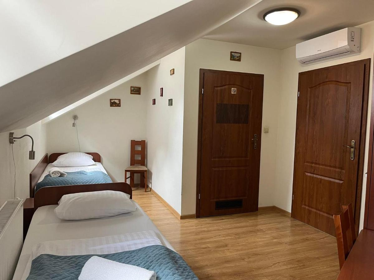 Hotel Kamienica Przy Bramie Opatow  Exterior foto